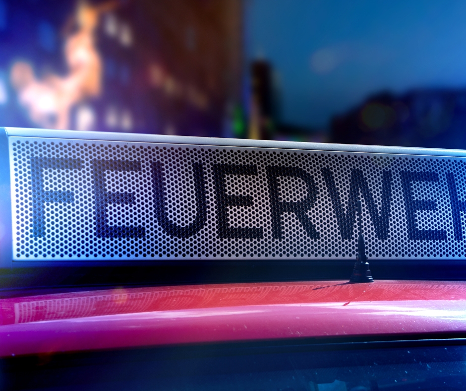 Schwerin: Verdacht auf schwere Brandstiftung! Brand in Mehrfamilienhaus in der Friedrich Engels Straße – mehrere&nbsp;Verletzte.