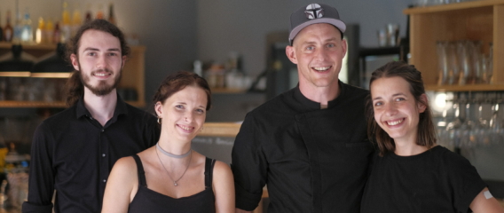 „Hof Medewege“ fährt als Bio-Botschafter mit biozertifizierten Gin auf die Grüne Woche in&nbsp;Berlin.