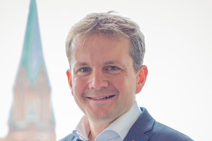 OB Badenschier stellt sich Fragen der Schwerinerinnen und&nbsp;Schwerinern.