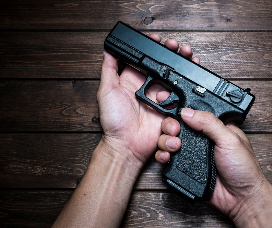 Knapp 300 Waffen bei Reichsbürgern und Rechtsextremisten in MV. Innenminister Pegel warnt und spricht sich für „Entwaffnung von Extremisten“ aus.