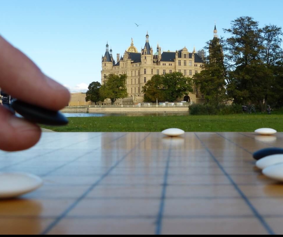 Spannende Go-Partien in Schwerin: Lukas Wandelt holt den Deutschlandpokal