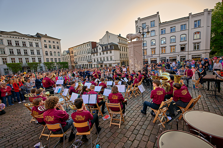 Blechbläser-Spektakel in Schwerin soll 150 Musikerinnen und Musiker zusammenbringen.