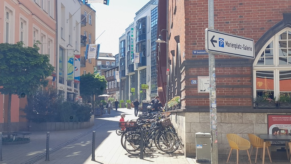 48 Jähriger von Jugendlichen wegen Ruhestörungsstreit angegriffen.