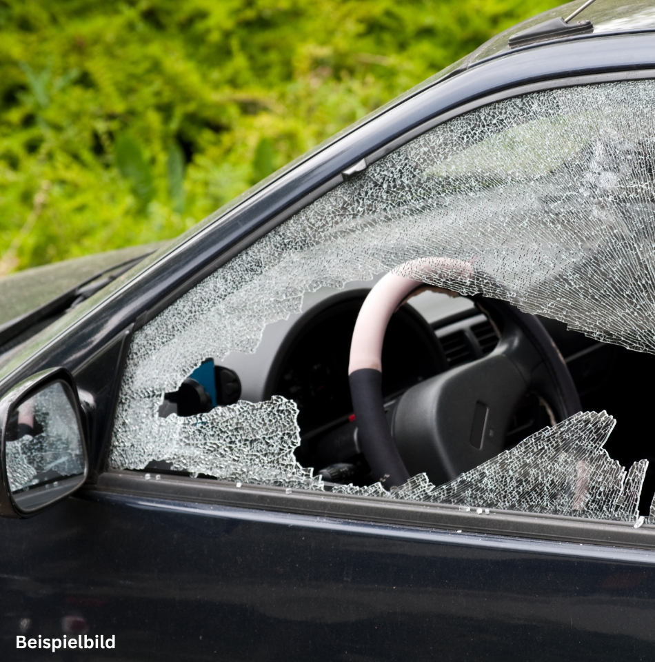 Mehrere Scheiben von PKWs in Schweriner Innenstadt eingeschlagen. Polizei sucht&nbsp;Zeugen.