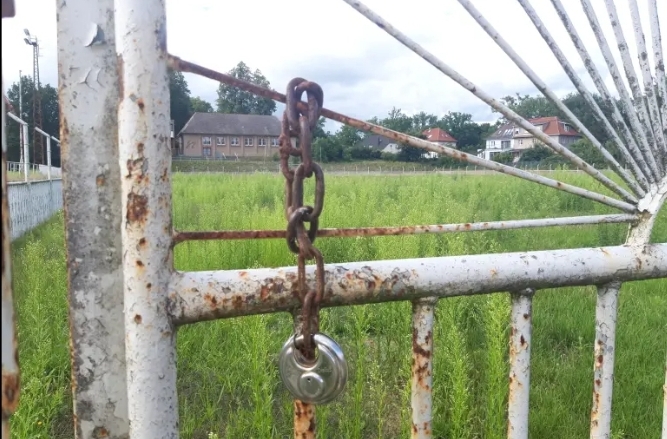 Paulshöhe – Polizei schnappt zwei Männer bei illegalem Betreten des&nbsp;Gebäudes