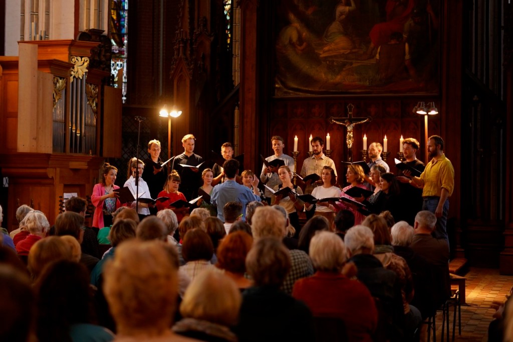 Kleine Abendmusik. Fahrradchor macht auf Tour bei Schwerin&nbsp;halt
