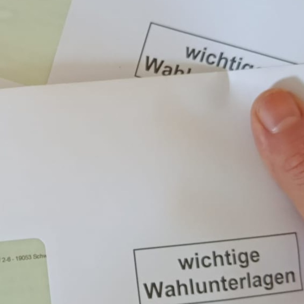 Es geht los – erste Briefe erreichen Wähler. Briefwahl zum ersten Bürgerentscheid&nbsp;läuft.