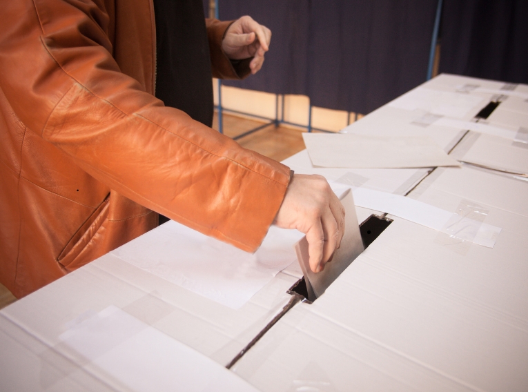 Direkt ins Stadthaus, direkt abstimmen: So läuft die Briefwahl in&nbsp;Schwerin