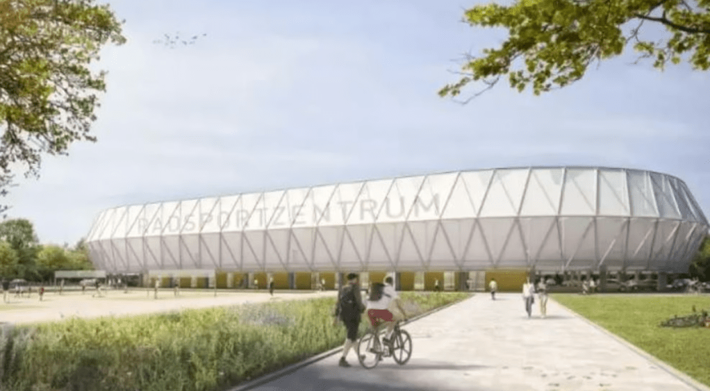 Wer pflastert die Auffahrt, wenn das Haus noch kein Dach hat? Schwerin – bei der Radsporthalle.