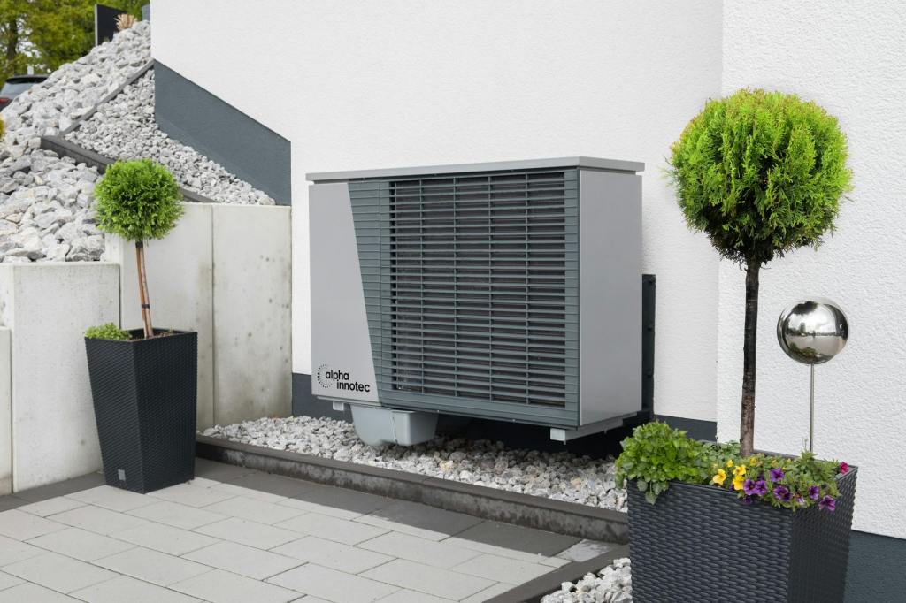 Wenn die Wärmewende brummt: Schwerins Wärmeplan prüft sogar Lärm durch&nbsp;Wärmepumpen