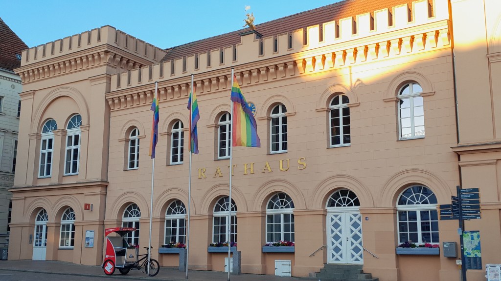 Schulbuchlisten vor dem Aus? Debatte über Lernmittelfreiheit soll neu gestartet werden.