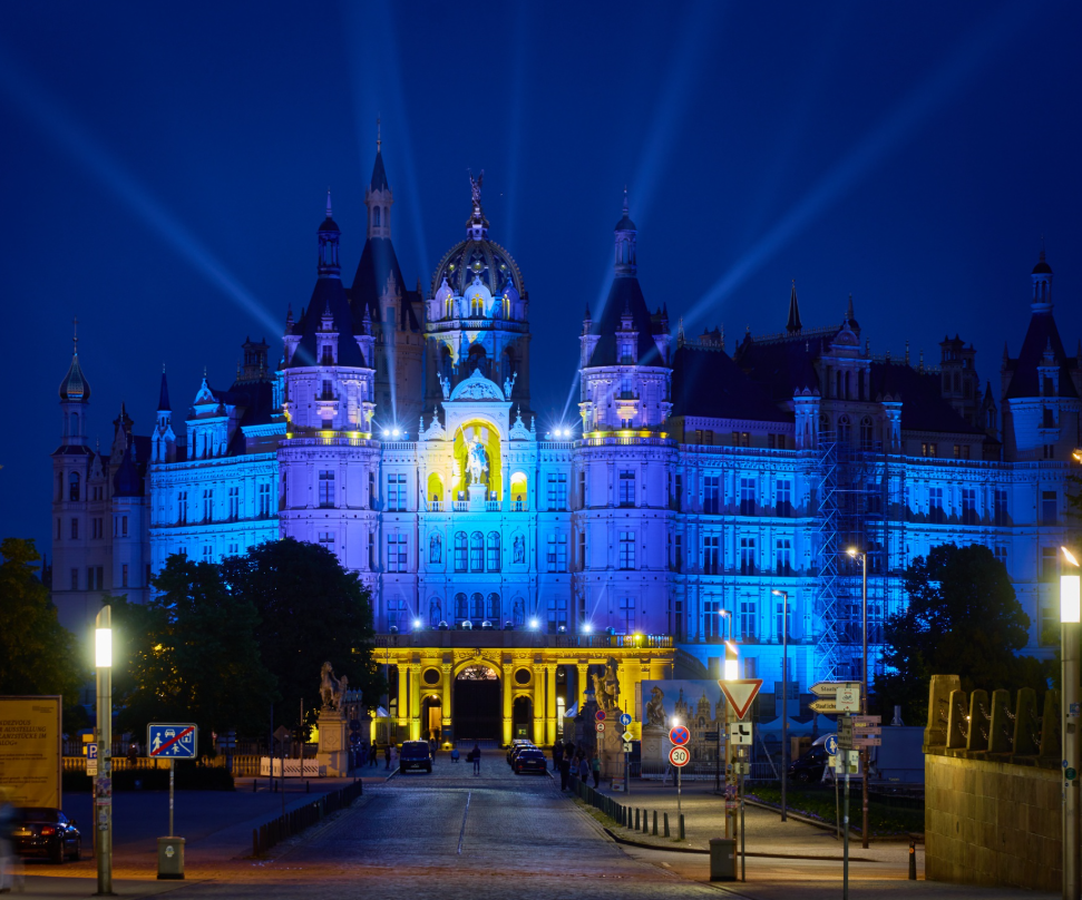 Schweriner Schloss wird heute Abend zur Bühne für Licht und&nbsp;Musik