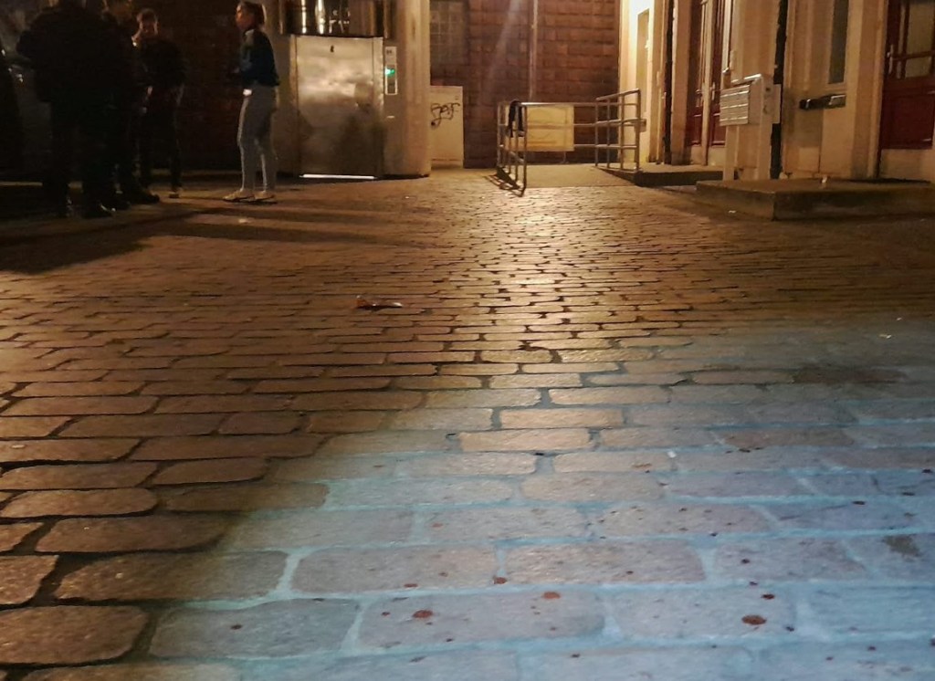 Schlachtermarkt-Vorfall: Verdächtige weiter unbekannt – Verletzte aus Klinik&nbsp;entlassen