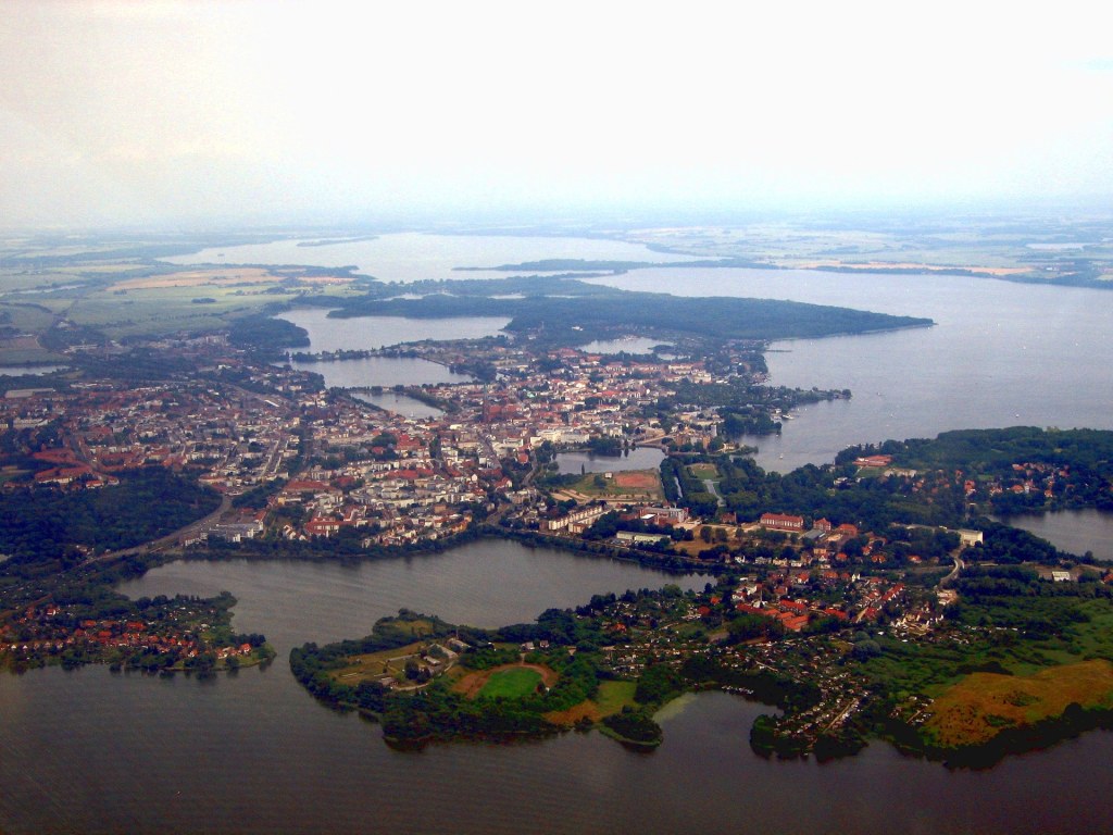 36 Jahre nach der Einheit – in Schwerin verläuft die Mauer mitten durch die&nbsp;Stadt